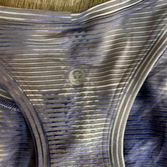 BNWOT Lululemon blue and white tank top - Picture 4 of 4